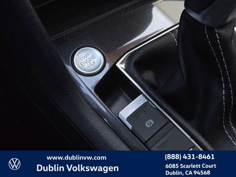 Certified 2023 Volkswagen Tiguan SE w/ Panoramic Sunroof Package image 20