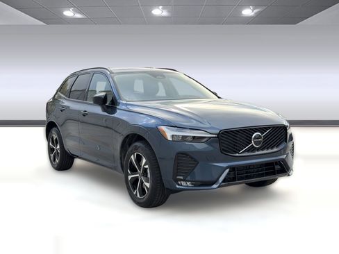 New 2026 Volvo XC60 B5 Core w/ Climate Package image 7