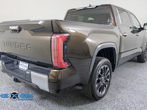 Used 2024 Toyota Tundra Limited AWD/4WD image 7