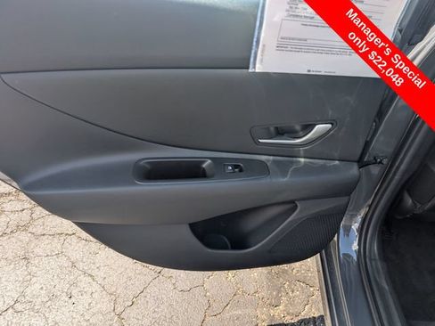 Certified 2024 Hyundai Elantra SEL FWD image 10