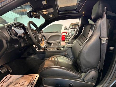Used 2023 Dodge Challenger SRT Hellcat RWD image 4