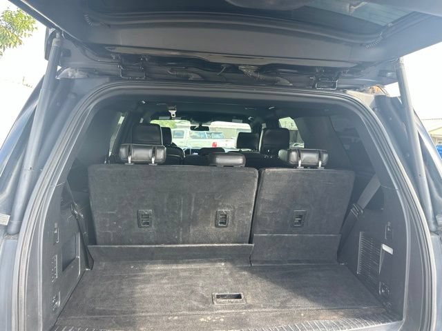 Used 2018 Ford Expedition XLT w/ Equipment Group 202A RWD image 10