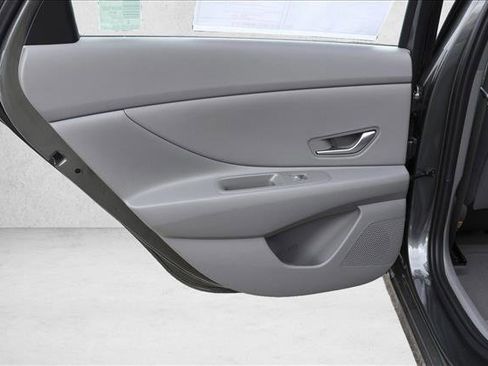 New 2026 Hyundai Elantra SEL Sport FWD image 22