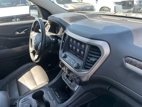 Used 2023 GMC Acadia Denali w/ Denali Ultimate Package AWD/4WD image 16
