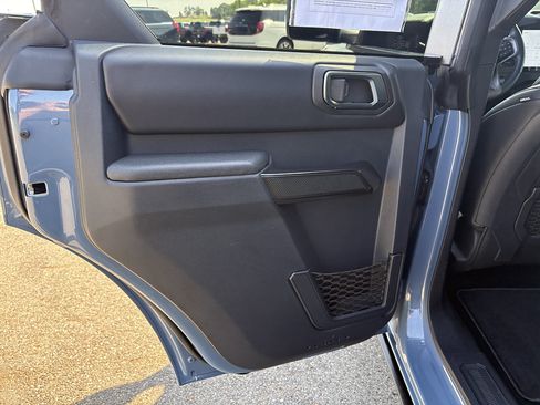 Used 2025 Ford Bronco Badlands AWD/4WD image 16