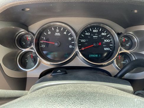 Used 2011 GMC Sierra 2500 SLE w/ SLE Preferred Package AWD/4WD image 17