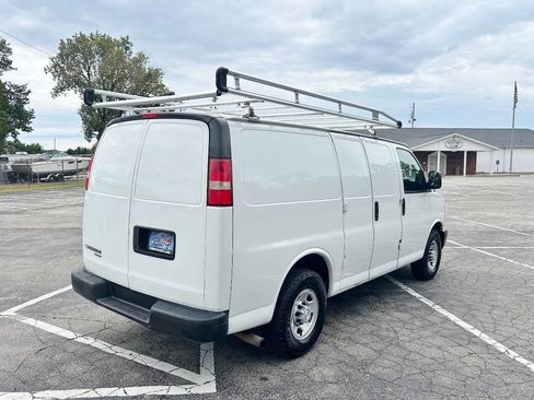 Used 2015 Chevrolet Express 3500 image 5