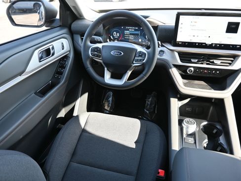 New 2026 Ford Explorer Active image 29