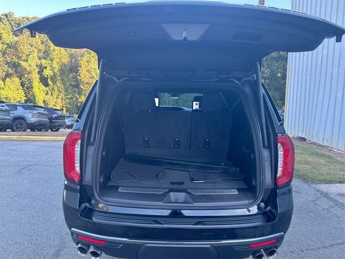Used 2023 GMC Yukon XL Denali Ultimate image 35