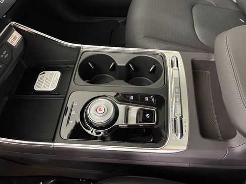 New 2026 Kia Carnival SX Prestige FWD image 32