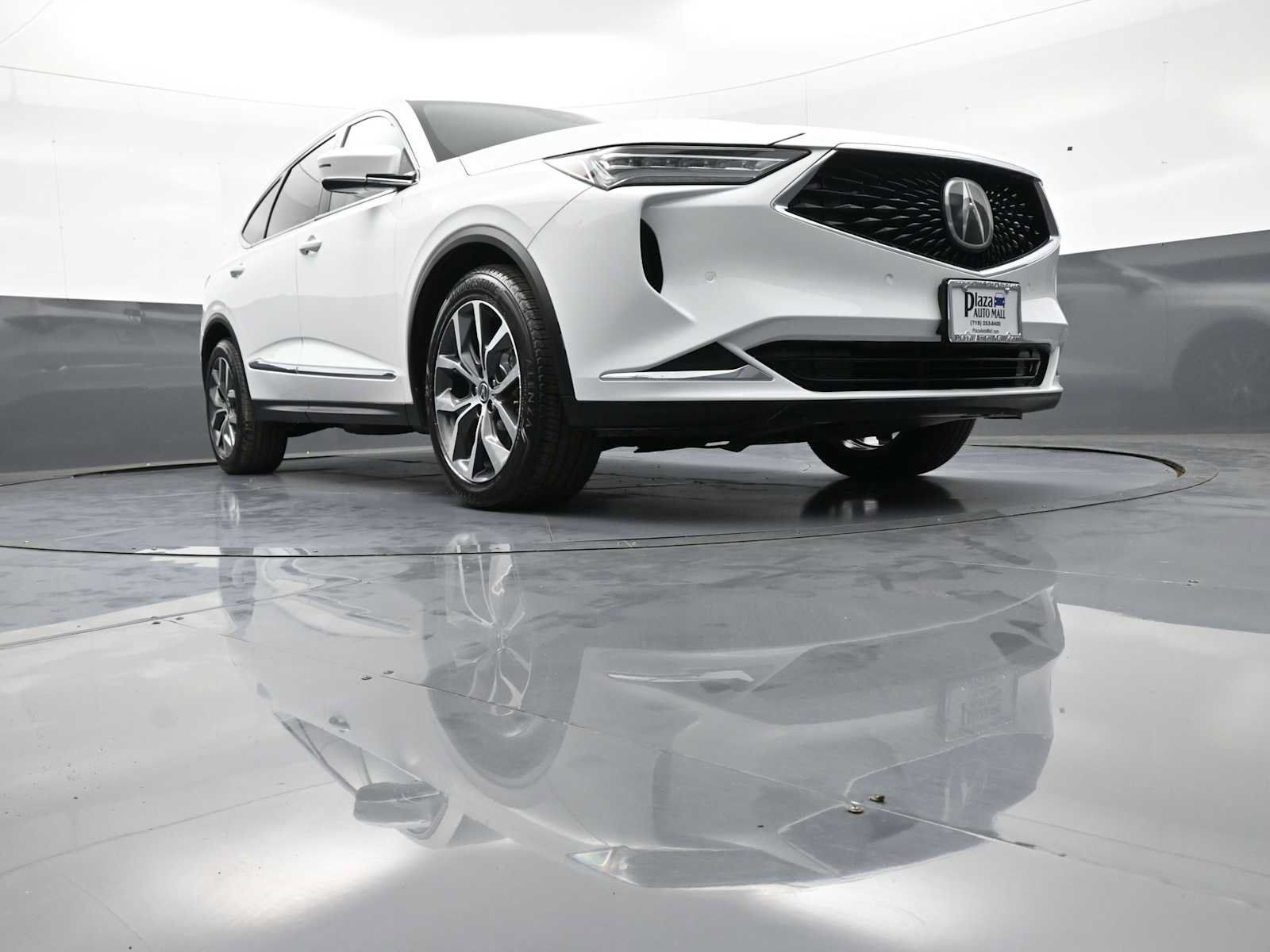 Certified 2024 Acura MDX w/ Technology Package AWD/4WD image 30