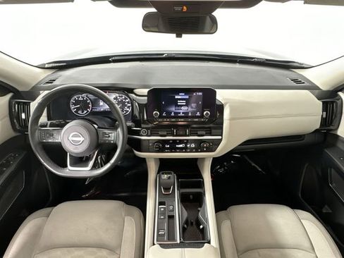 Used 2023 Nissan Pathfinder SV image 25