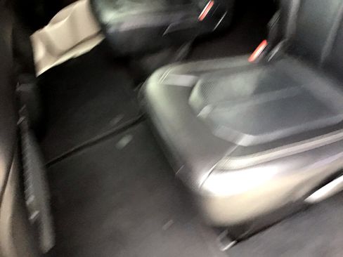 Used 2022 Chrysler Pacifica Touring-L image 29