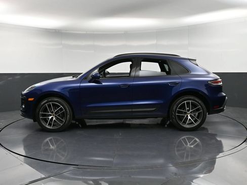 Certified 2026 Porsche Macan AWD/4WD image 2