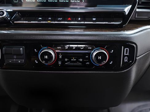 Used 2024 GMC Sierra 1500 Elevation w/ LPO, GMC Protection Package image 16