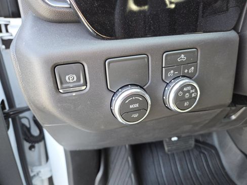 New 2026 GMC Sierra 1500 Elevation w/ Preferred Package RWD image 6