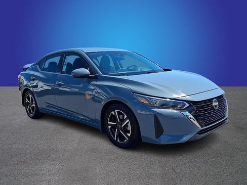 Used 2024 Nissan Sentra SV FWD image 3