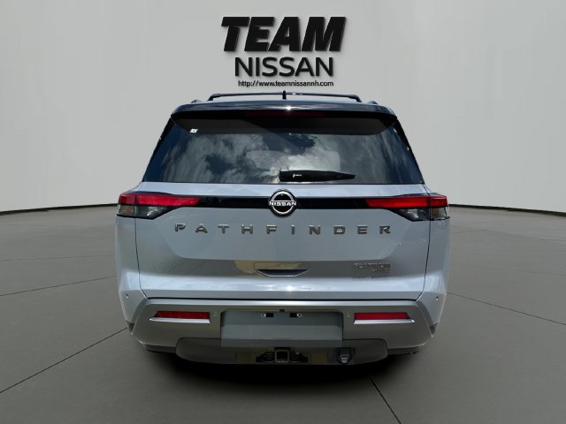 New 2026 Nissan Pathfinder Platinum w/ Cargo Package AWD/4WD image 6