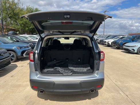 Used 2024 Subaru Ascent Premium w/ Convenience Package image 10