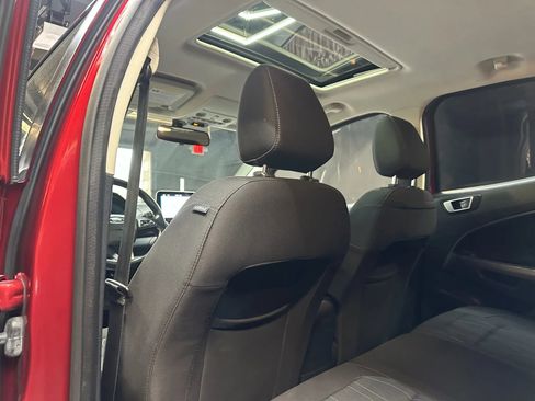 Used 2019 Ford EcoSport SE w/ SE Convenience Package image 20