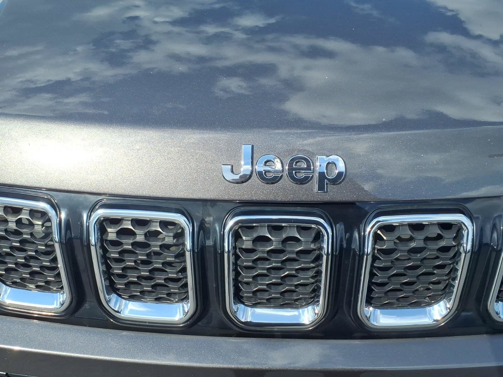 Used 2024 Jeep Compass Limited w/ Sun and Sound Group AWD/4WD image 11