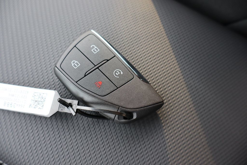 New 2027 Chevrolet Equinox LT FWD image 24