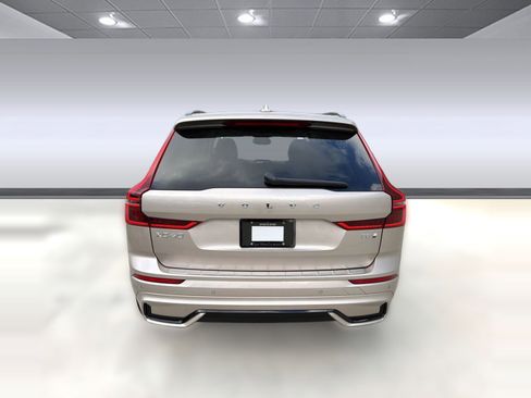 New 2026 Volvo XC60 T8 Ultra w/ Protection Package Premier AWD/4WD image 10