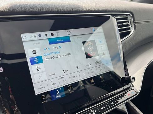 Used 2024 Jeep Wagoneer Series II image 17