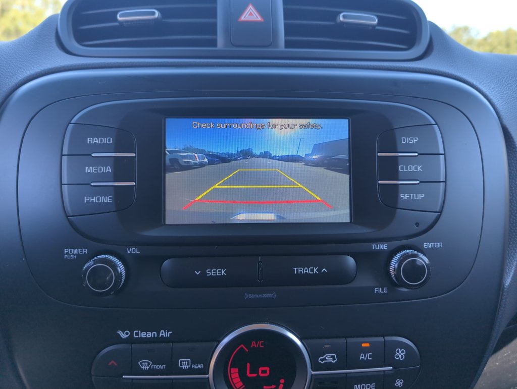 Used 2017 Kia Soul + FWD image 26