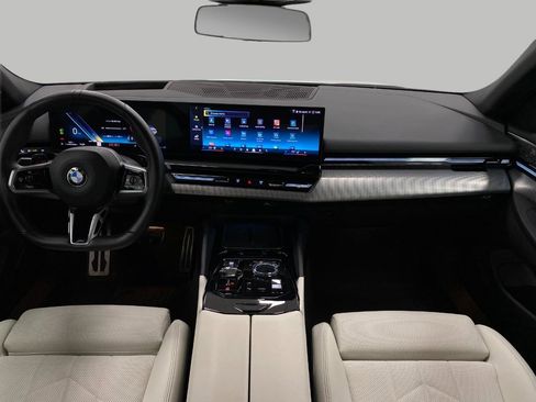 Certified 2024 BMW 530i xDrive w/ Executive Package image 21