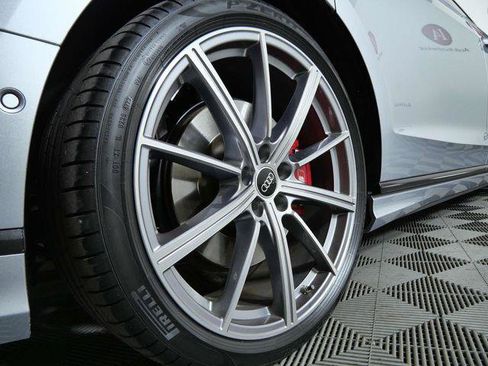Certified 2022 Audi S8 w/ S8 Comfort Plus Package AWD/4WD image 25