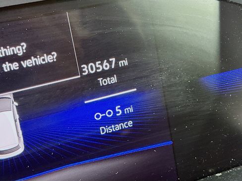 Used 2024 Volkswagen Tiguan SE image 18