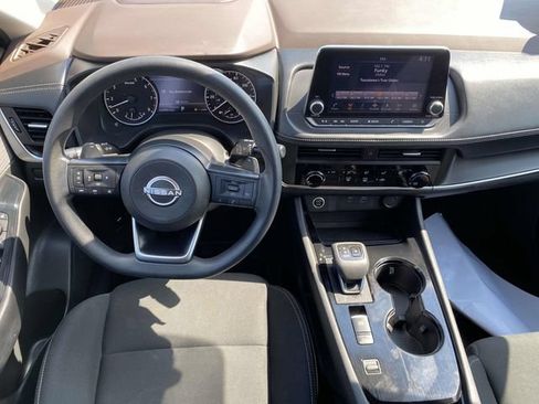 Used 2023 Nissan Rogue S FWD image 10