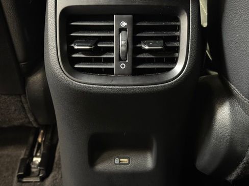 Used 2024 Kia Forte GT-Line w/ GT-Line Premium Package image 17