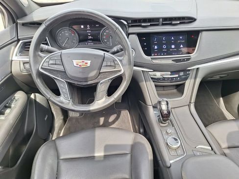 Certified 2023 Cadillac XT5 Premium Luxury w/ Technology Package FWD image 11