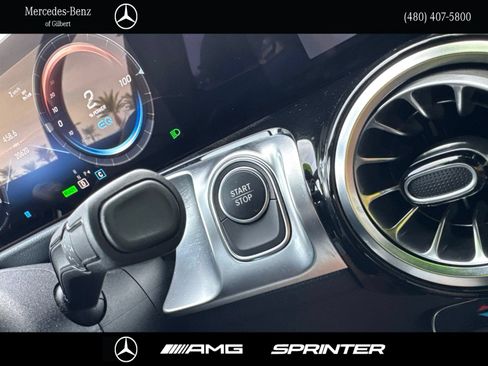 Certified 2023 Mercedes-Benz EQB 300 4MATIC image 28