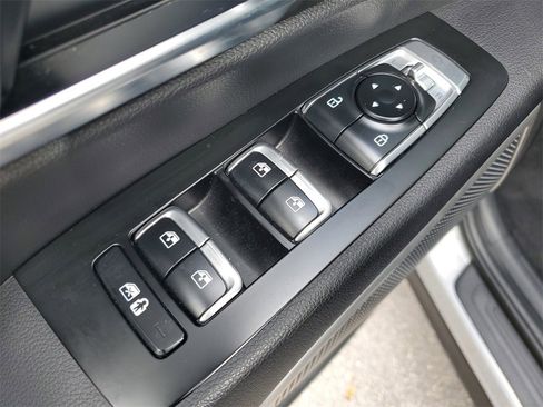 Certified 2022 Kia Telluride EX w/ EX Premium Package image 18