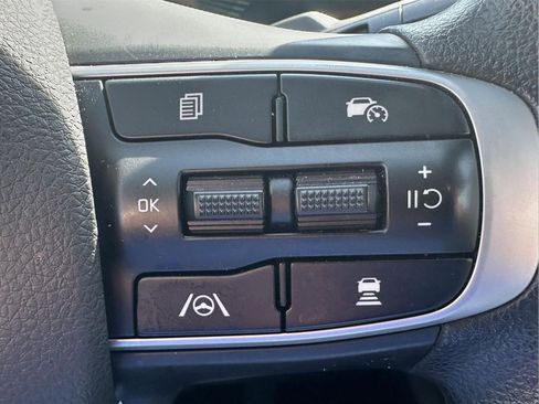 Used 2025 Kia K5 LXS image 17