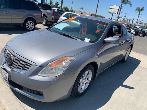 Used 2009 Nissan Altima 2.5 S w/ Convenience Pkg FWD image 3