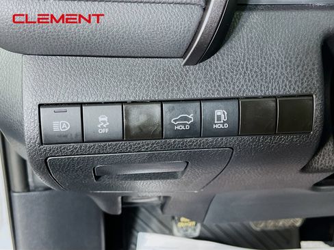 Used 2023 Toyota Camry SE FWD image 13