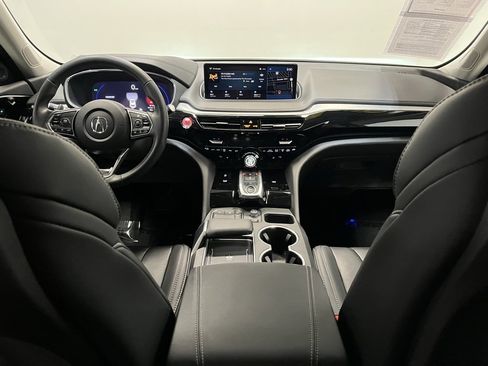Used 2024 Acura MDX SH-AWD w/ Technology Package image 17