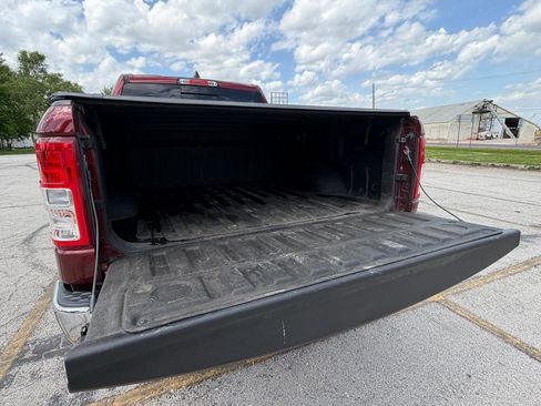 Used 2019 RAM 1500 Big Horn AWD/4WD image 18