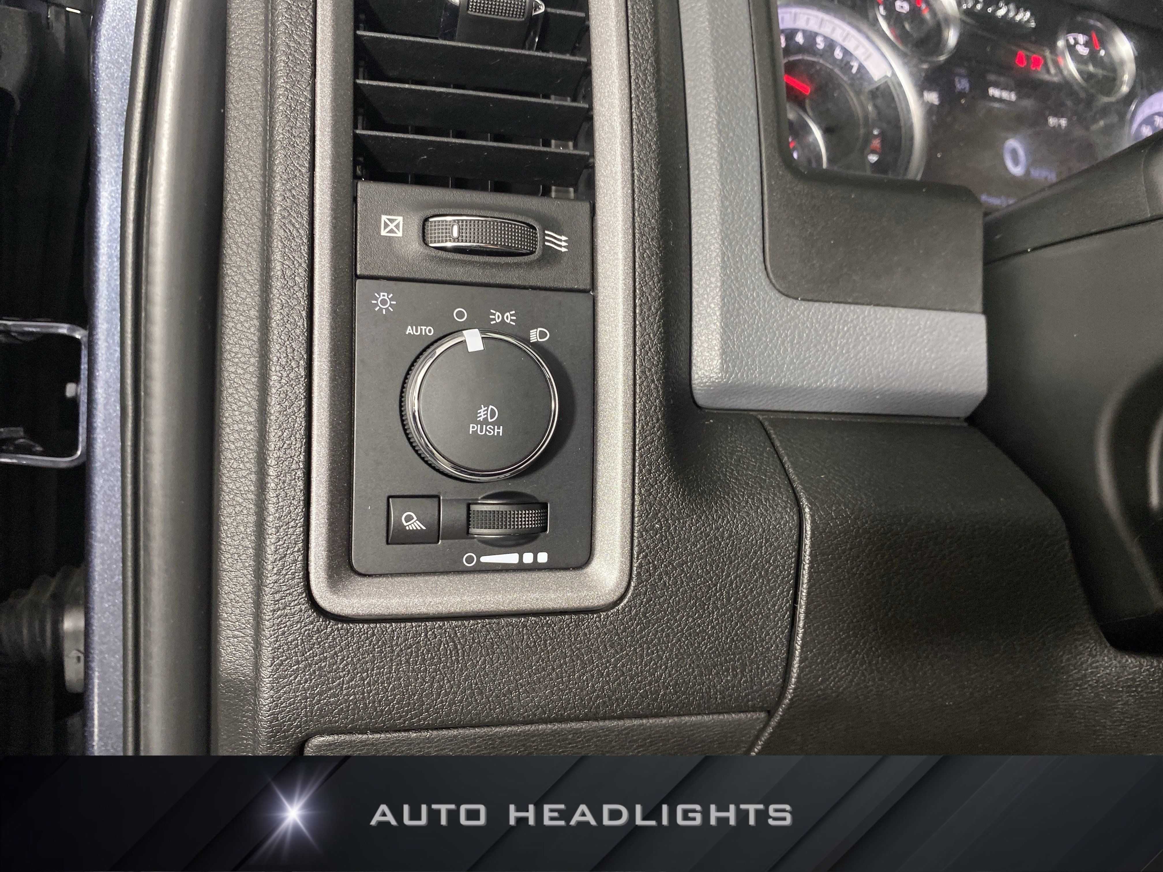 Used 2019 RAM 1500 Express w/ Express Value Package AWD/4WD image 21