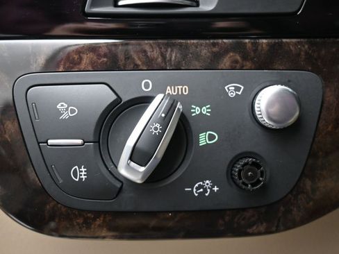 Used 2019 Audi Q7 3.0T Prestige image 18