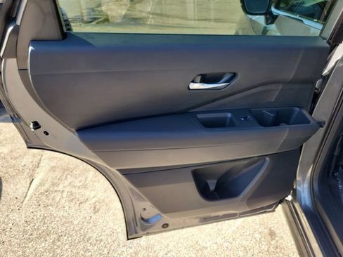 New 2026 Nissan Pathfinder SL FWD image 26