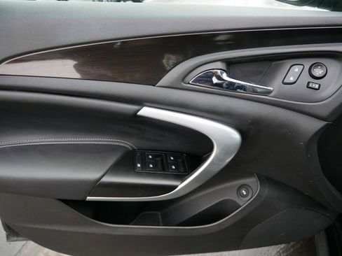 Used 2015 Buick Regal Premium w/ Experience Buick Package image 10