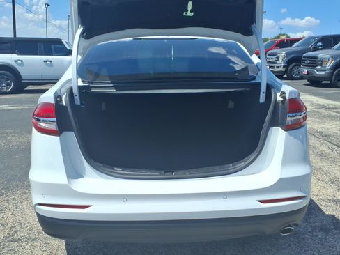 Certified 2020 Ford Fusion SE FWD image 6