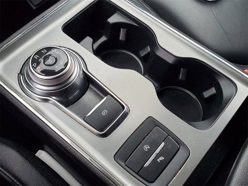 Used 2024 Ford Edge Titanium image 22