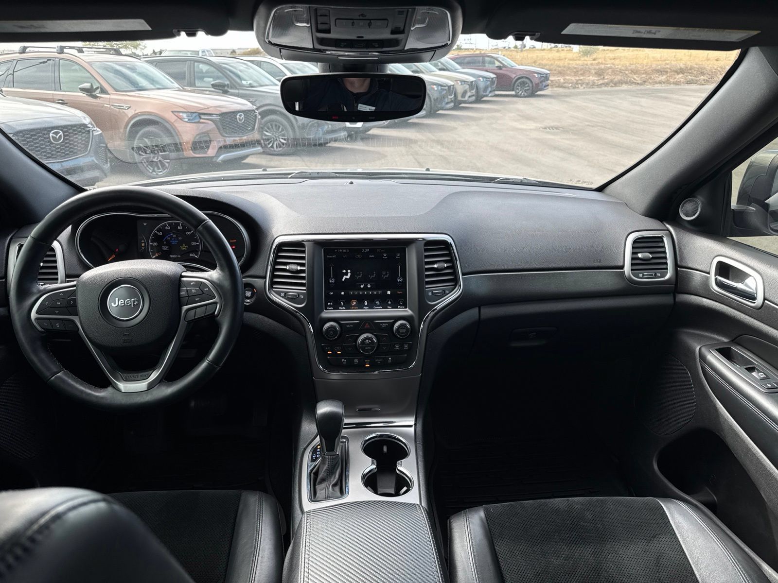 Used 2018 Jeep Grand Cherokee Altitude AWD/4WD image 15
