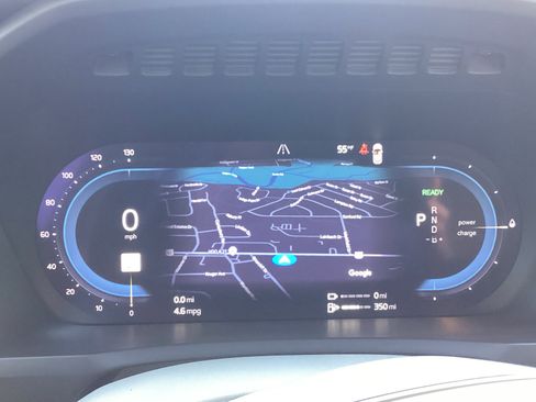 Certified 2025 Volvo XC90 T8 Plus w/ Protection Package Premier image 21